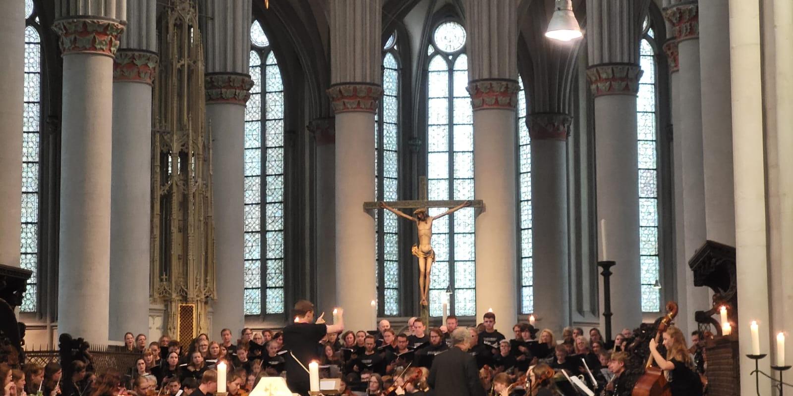 Orchester im Altenberg Dom