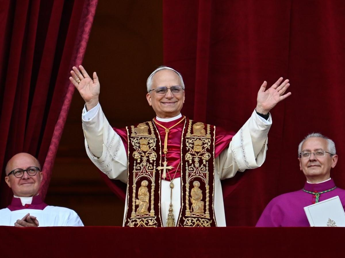 Papst Leo XIV auf dem Balkon