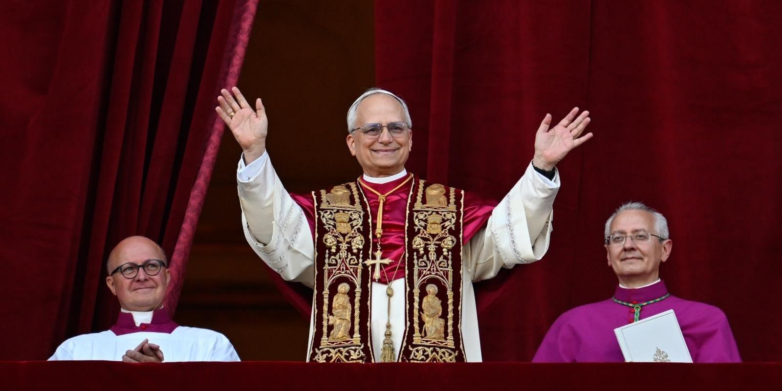 Papst Leo XIV auf dem Balkon