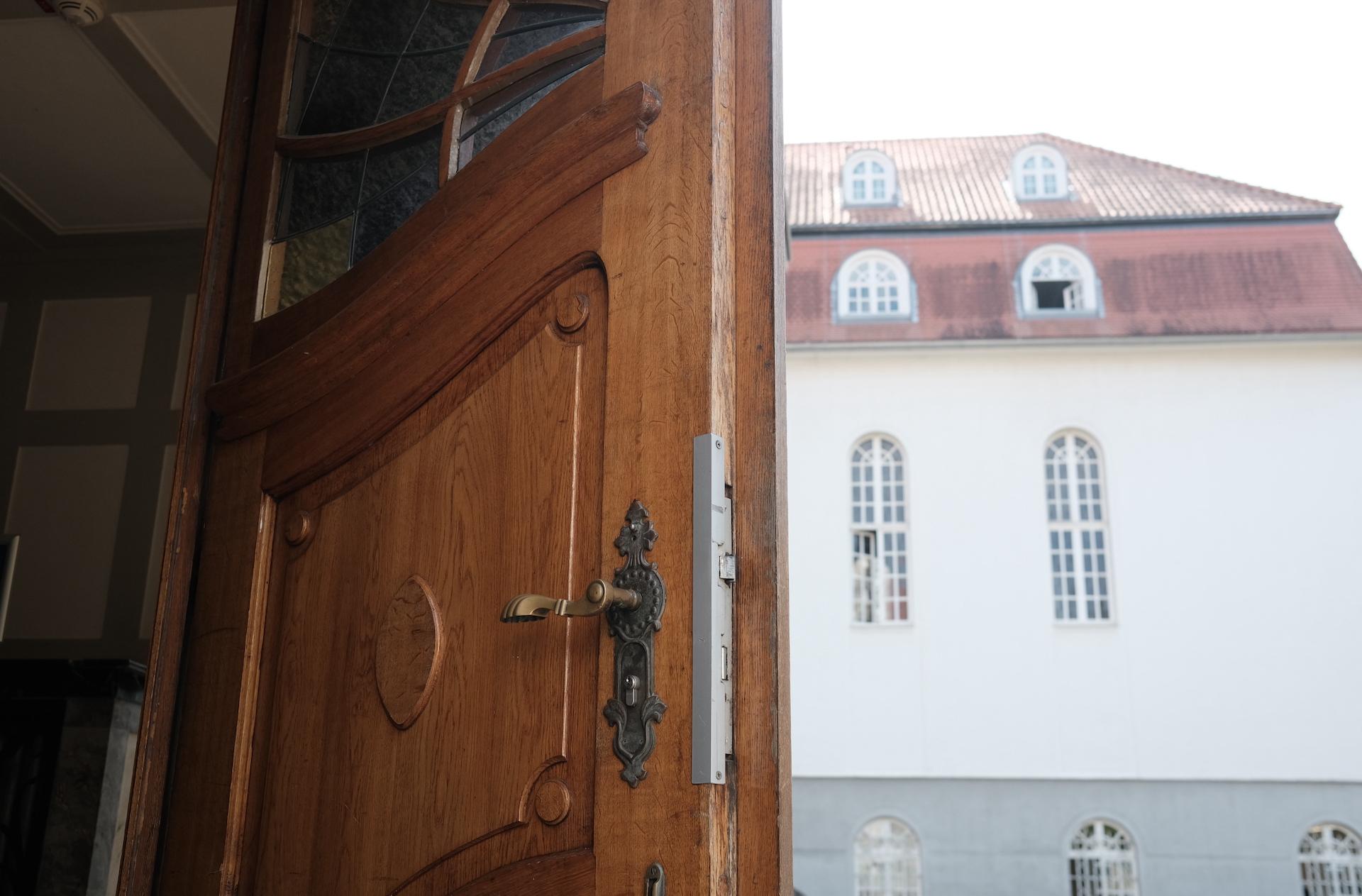 Tür Altbau