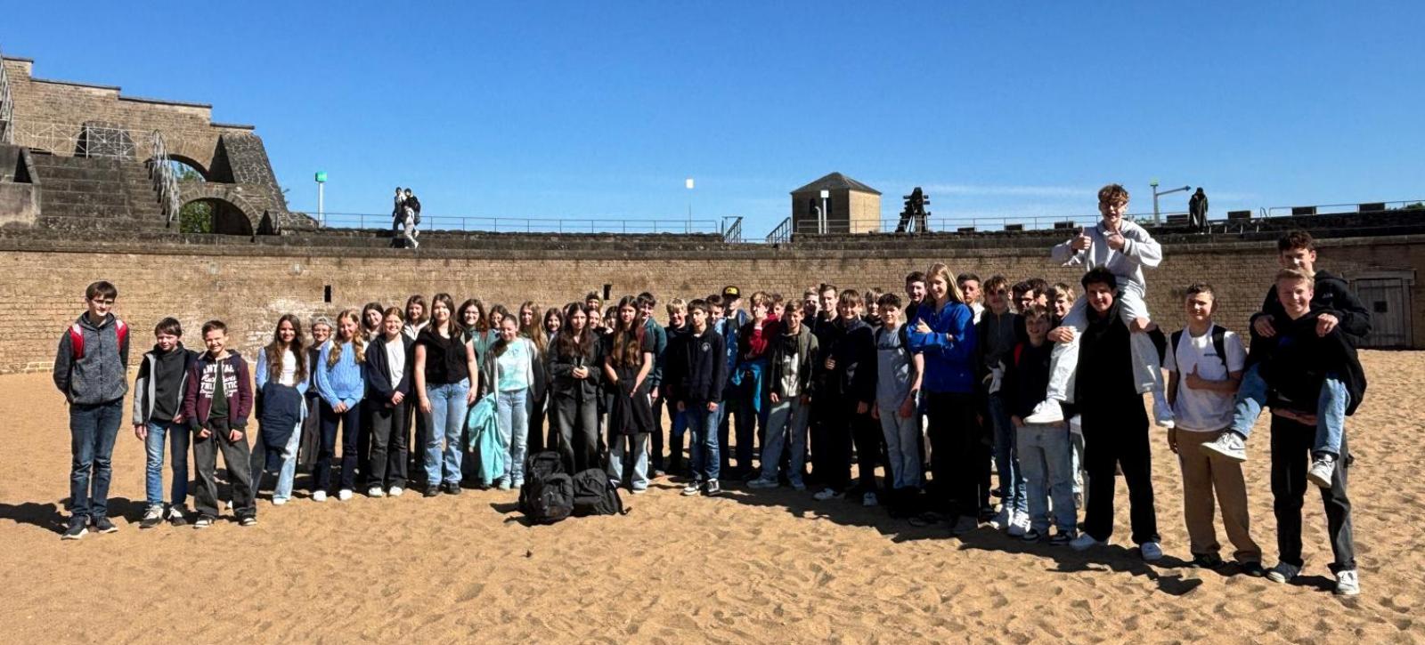 Gruppenbild im Archäologiepark Xanten